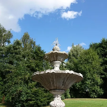 Le Grand Jardin Bed and Breakfast *